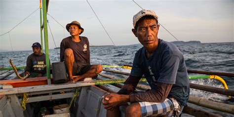 “The Fishermen” – En Mosaik av Filipinoskt Liv och Den Överväldigande Kraften hos Samhörighet!